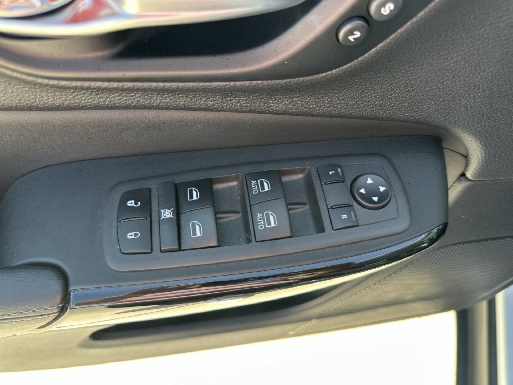 2023 Jeep Cherokee Altitude Lux 4x4