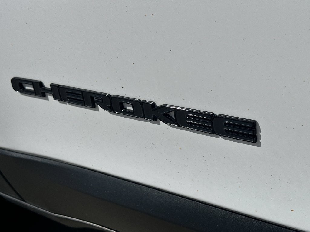 2023 Jeep Cherokee Altitude Lux 4x4