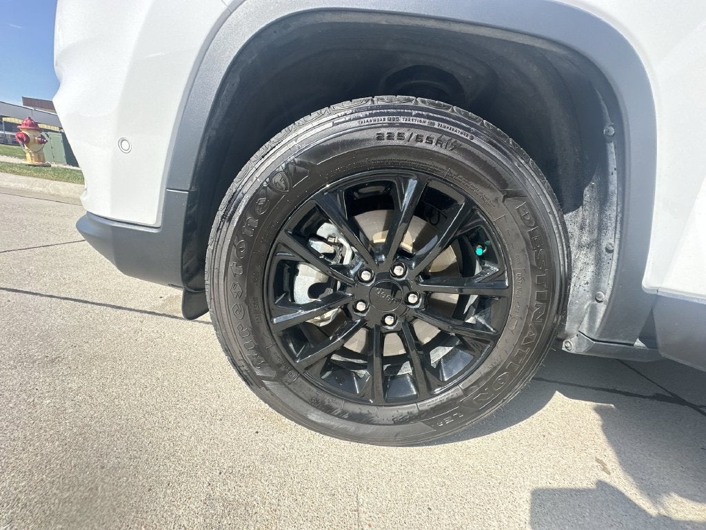 2023 Jeep Cherokee Altitude Lux 4x4
