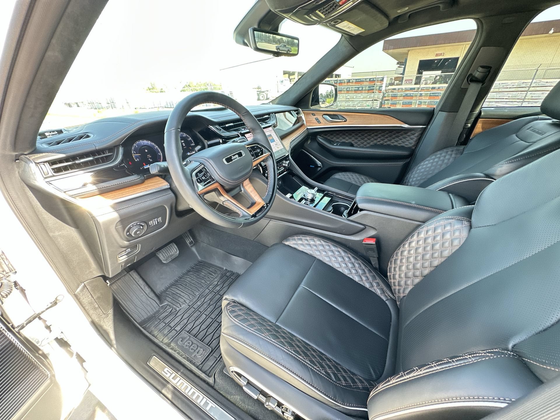 2025 Jeep Grand Cherokee Summit Reserve 4x4