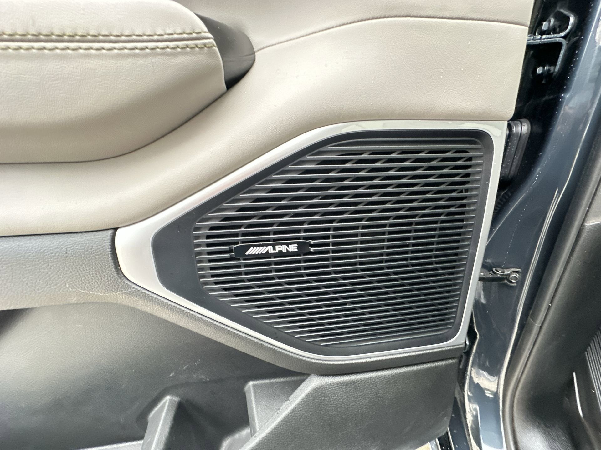 2023 Jeep Wagoneer Series III