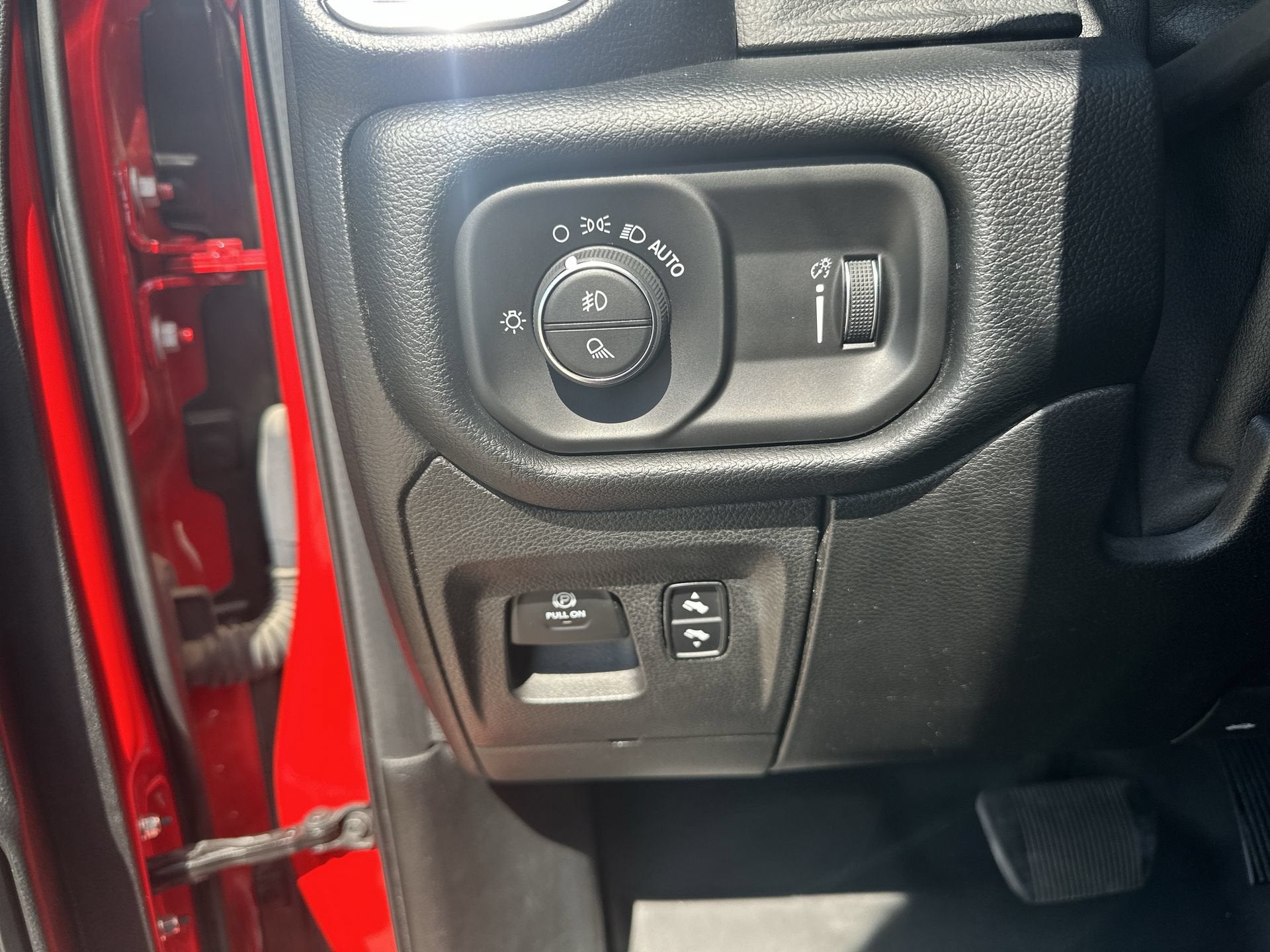 2020 RAM 1500 Big Horn Quad Cab 4x4 6'4" Box