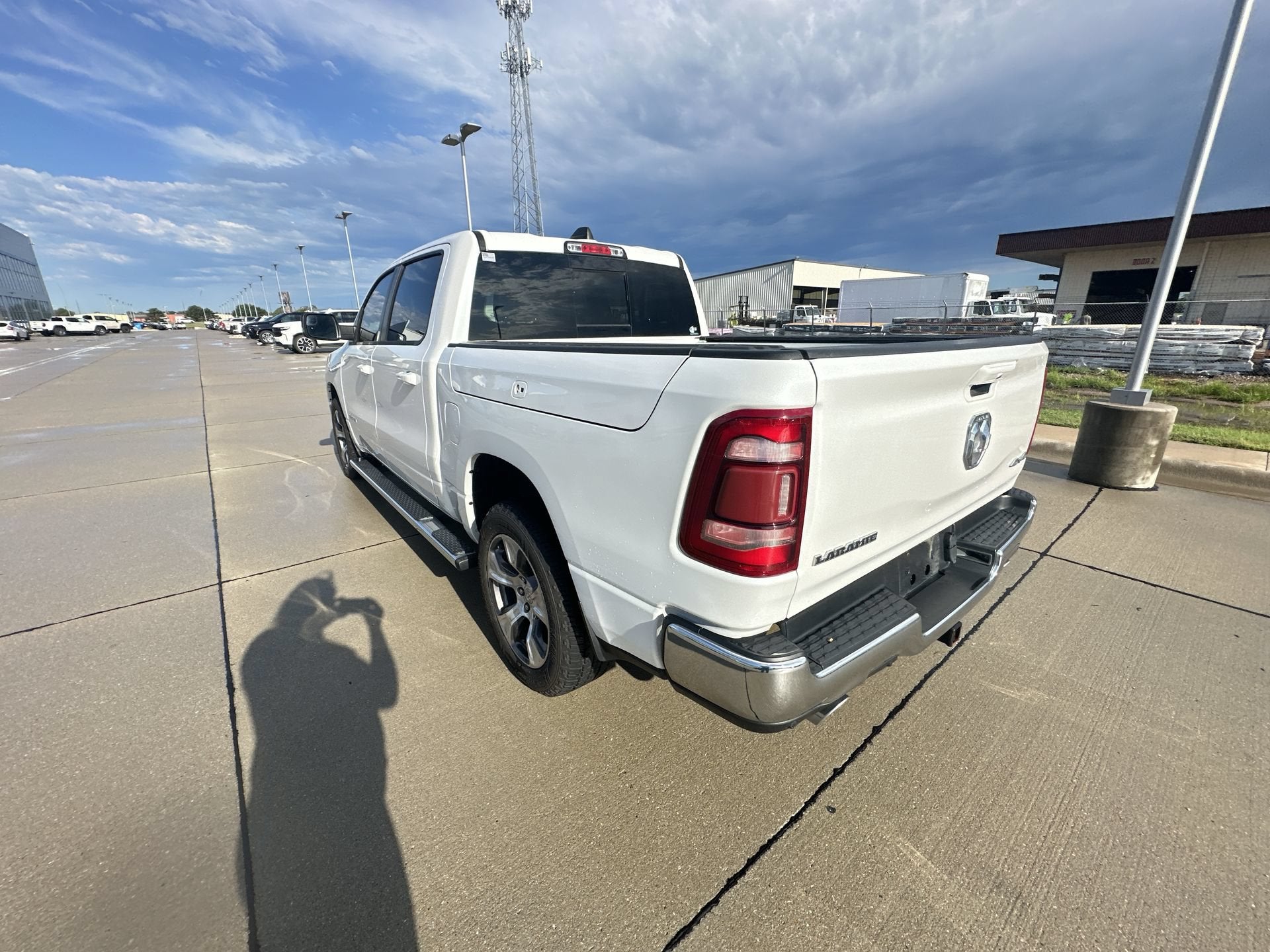 2023 RAM 1500 Laramie Crew Cab 4x4 5'7" Box