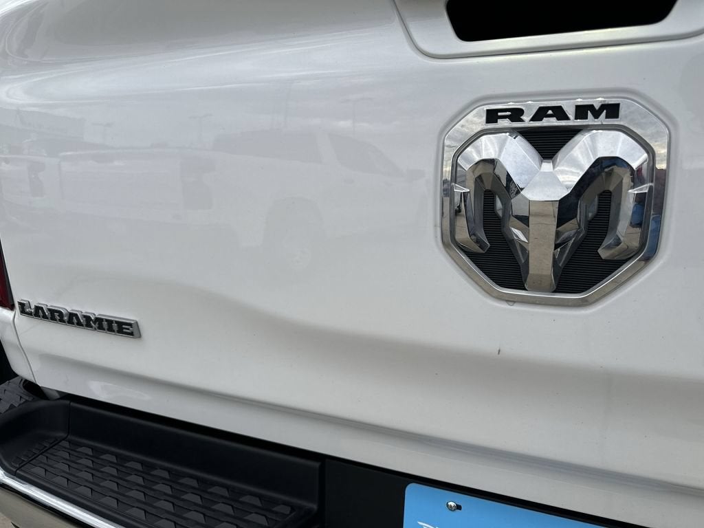2023 RAM 1500 Laramie Crew Cab 4x4 5'7" Box