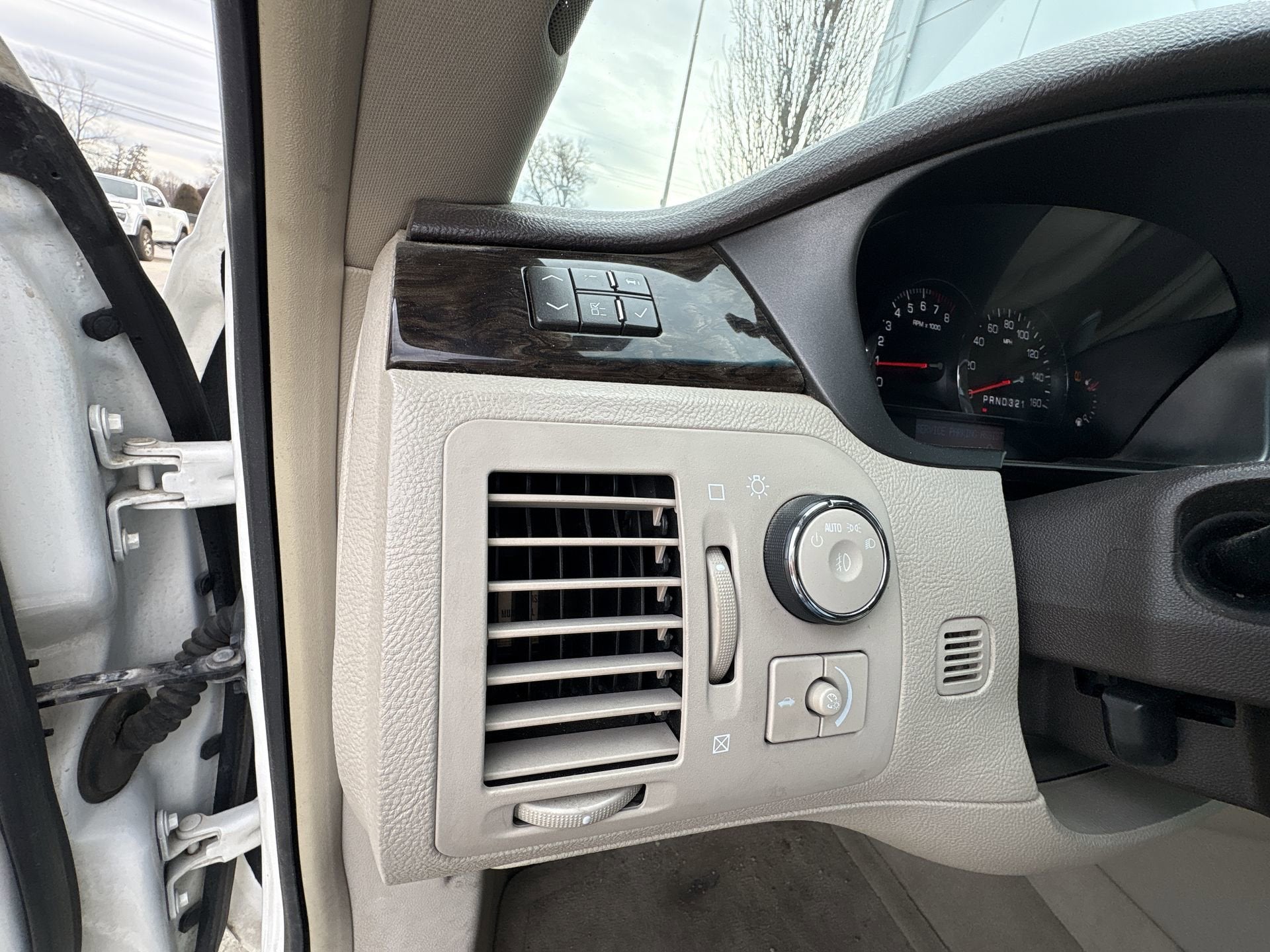 2008 Cadillac DTS w/1SC