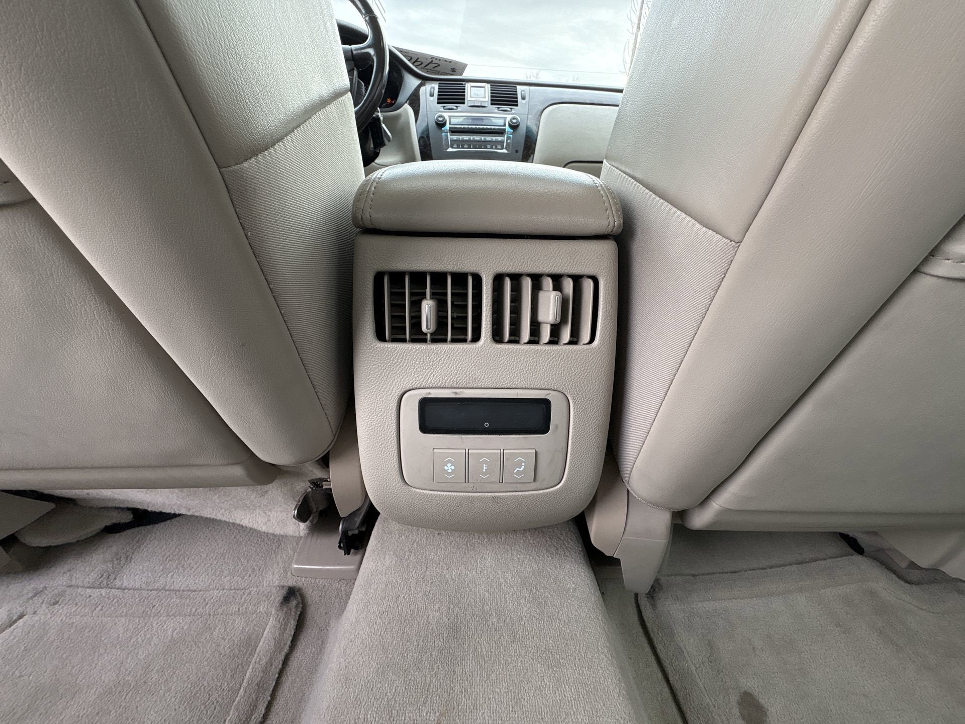 2008 Cadillac DTS w/1SC