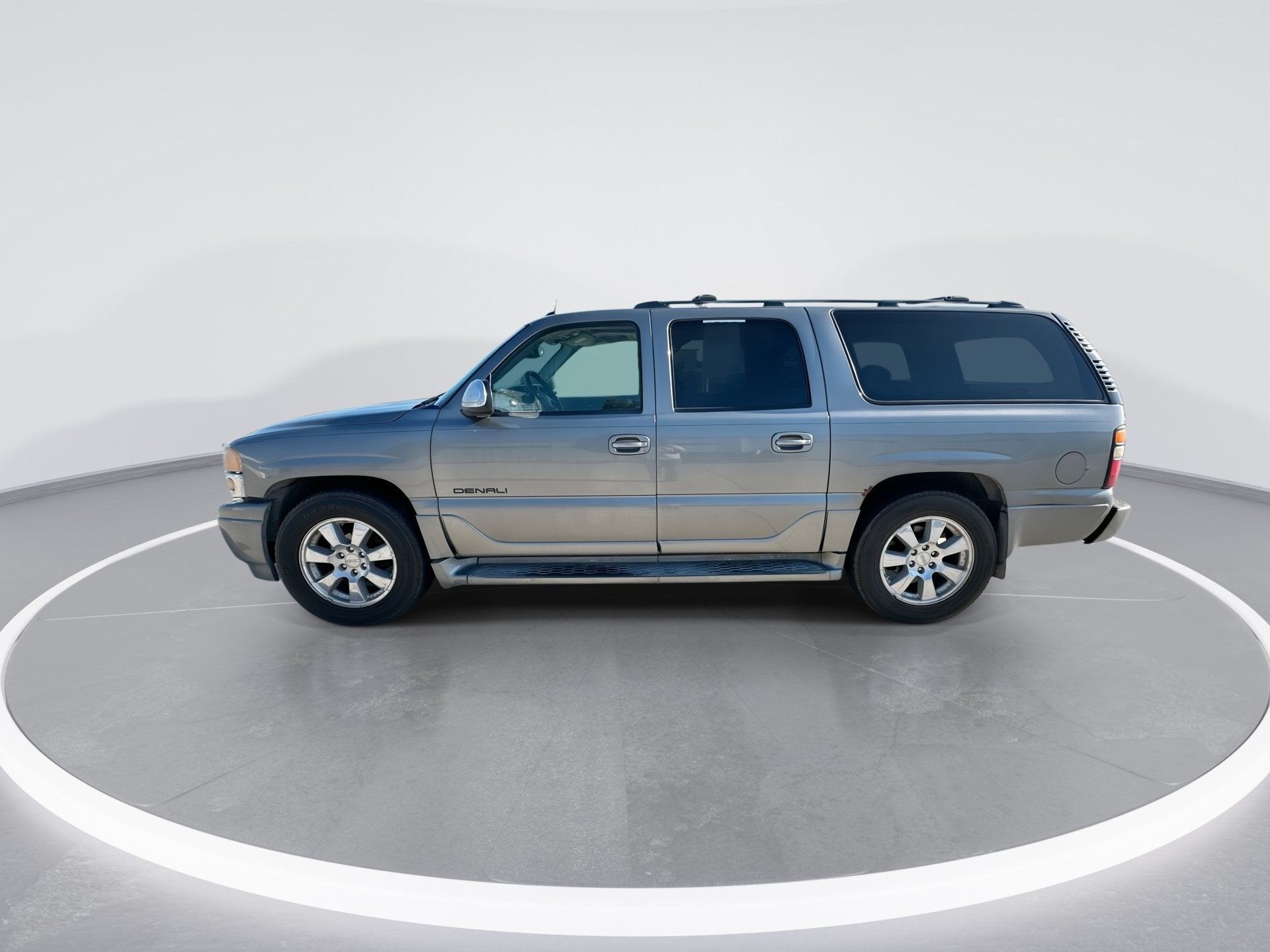 2005 GMC Yukon XL Denali