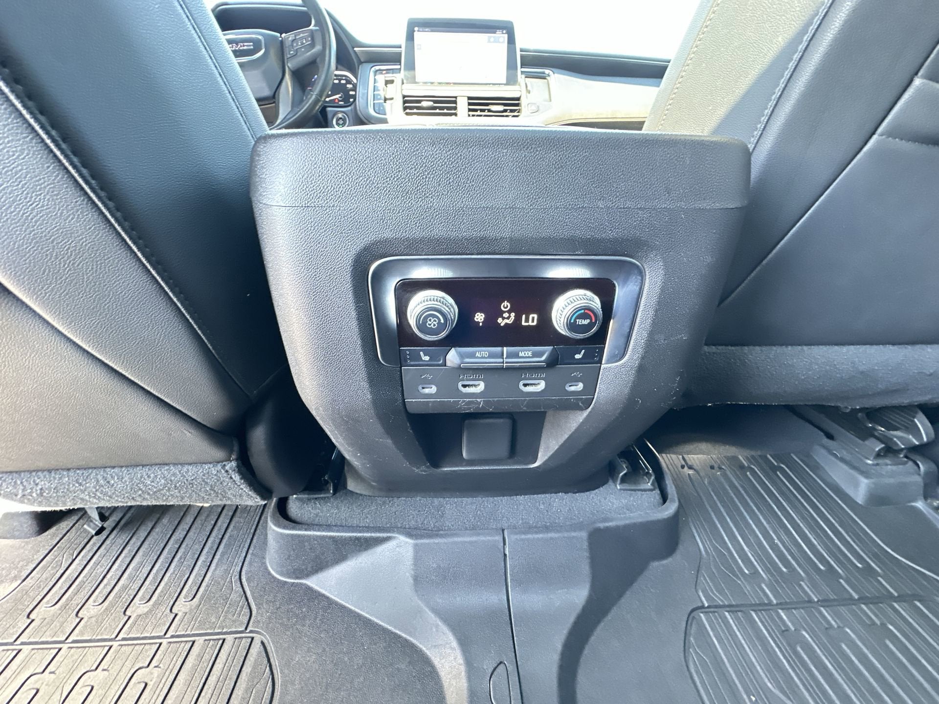 2021 GMC Yukon AT4
