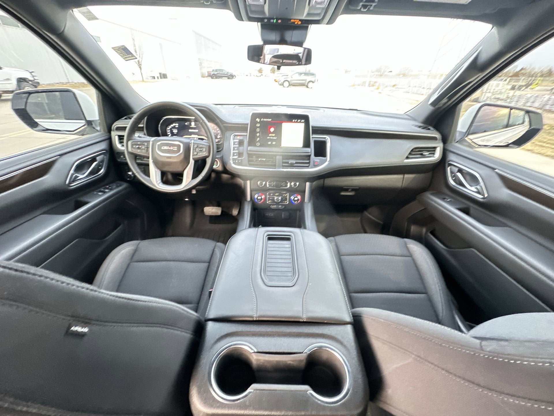 2024 GMC Yukon XL SLE