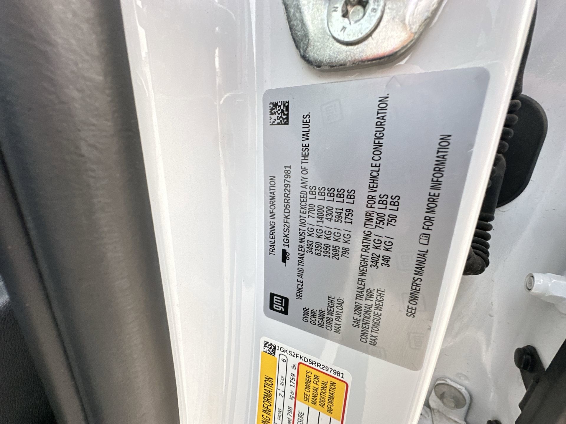 2024 GMC Yukon XL SLE