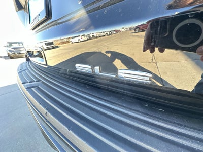 2023 GMC Yukon XL SLE