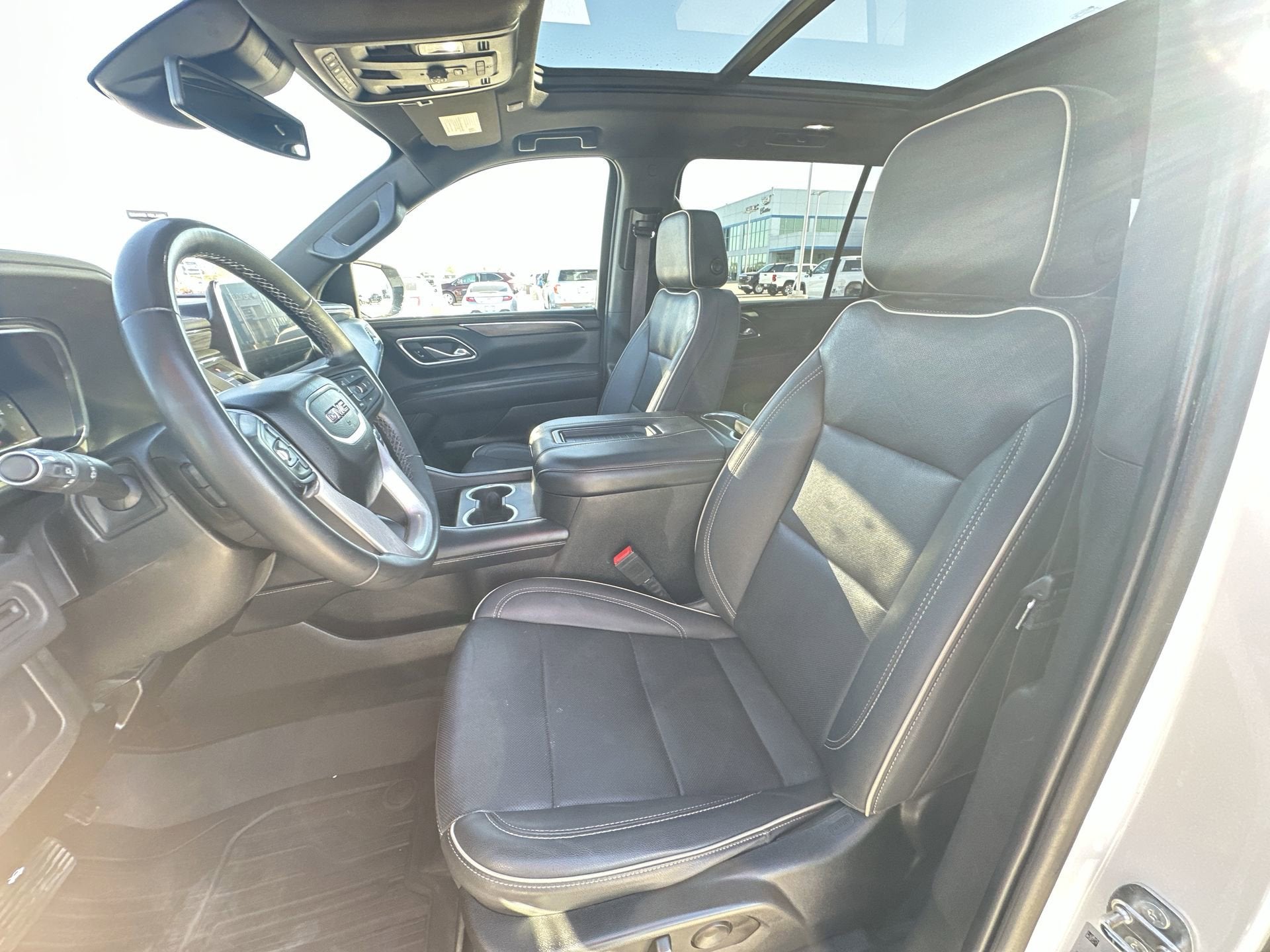 2023 GMC Yukon XL SLT