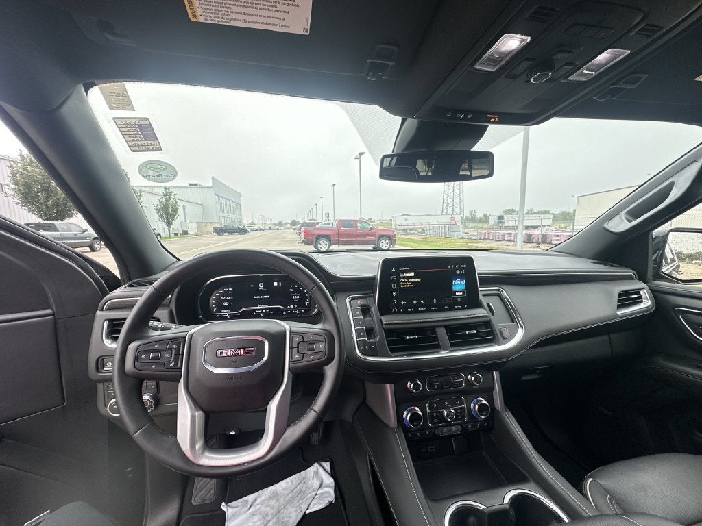2024 GMC Yukon XL SLT