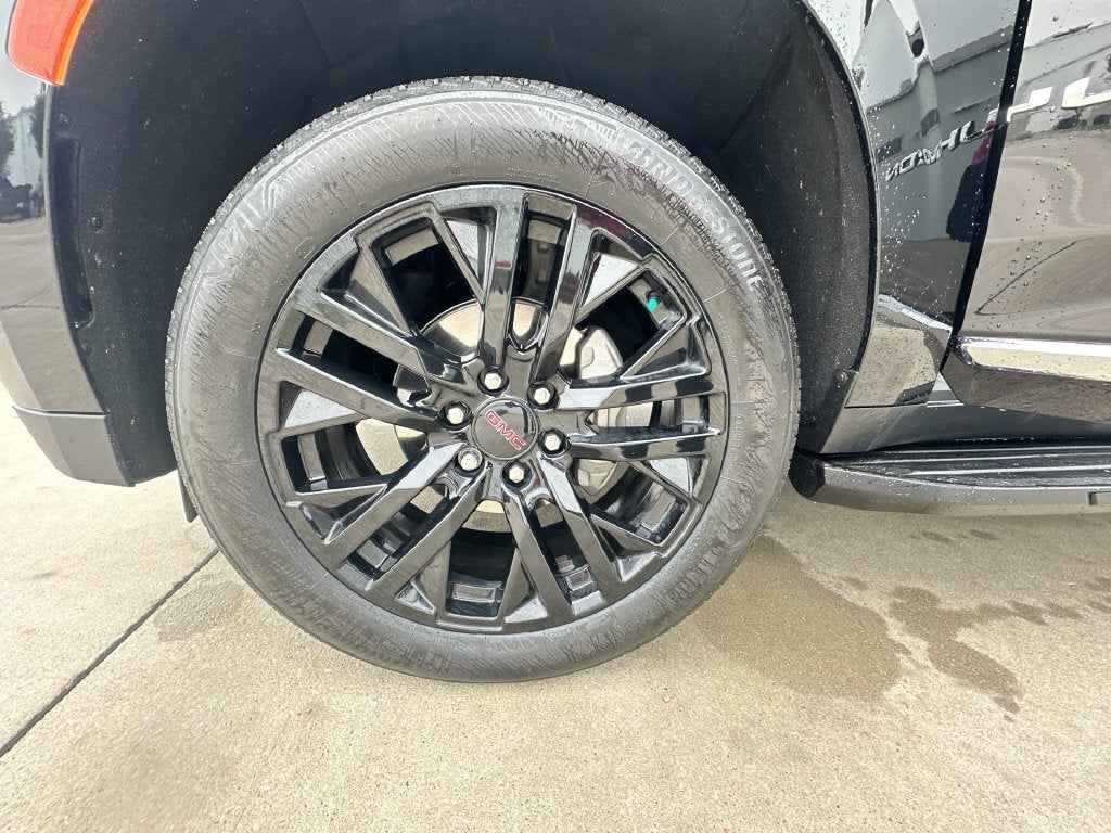 2024 GMC Yukon XL SLT