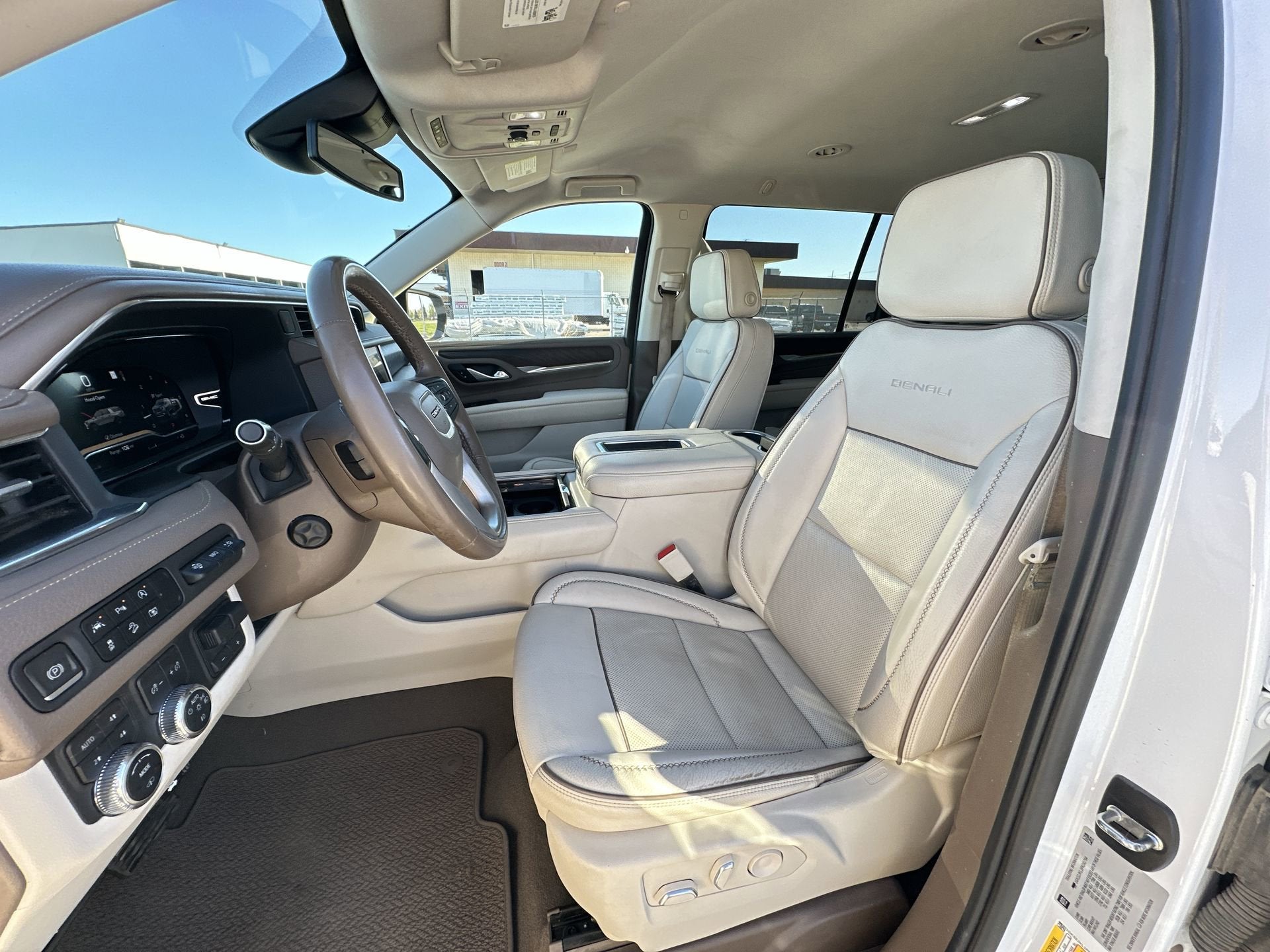 2023 GMC Yukon XL Denali