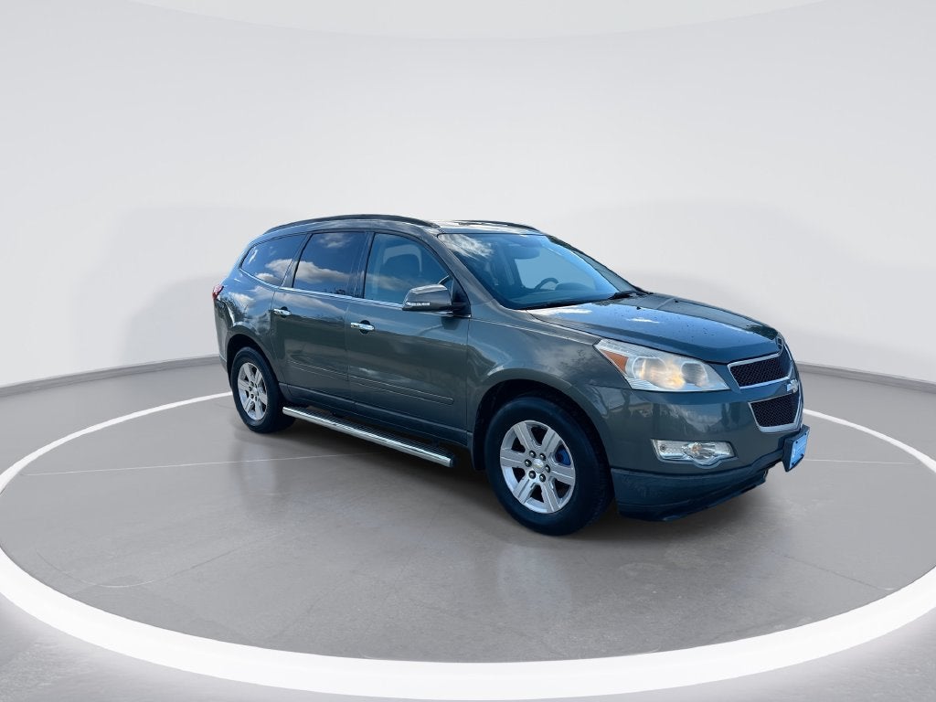 Used 2011 Chevrolet Traverse 1LT with VIN 1GNKRGED8BJ149019 for sale in Grand Island, NE