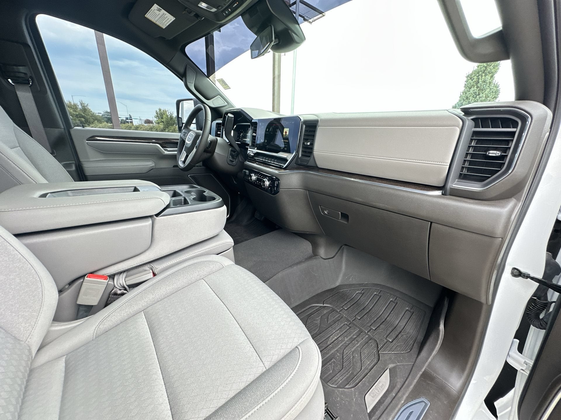 2025 GMC Sierra 2500 HD SLE
