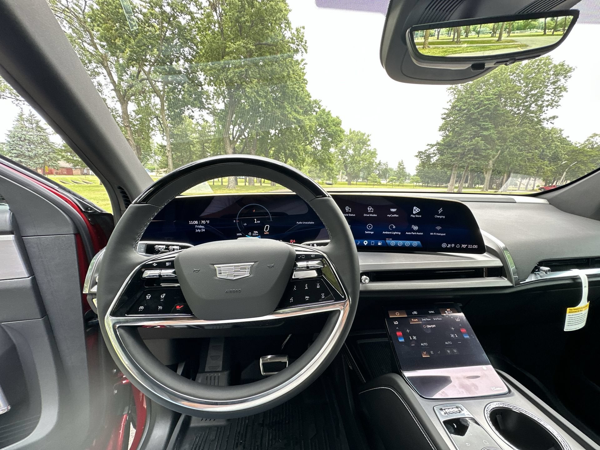 2027 Cadillac VISTIQ Luxury