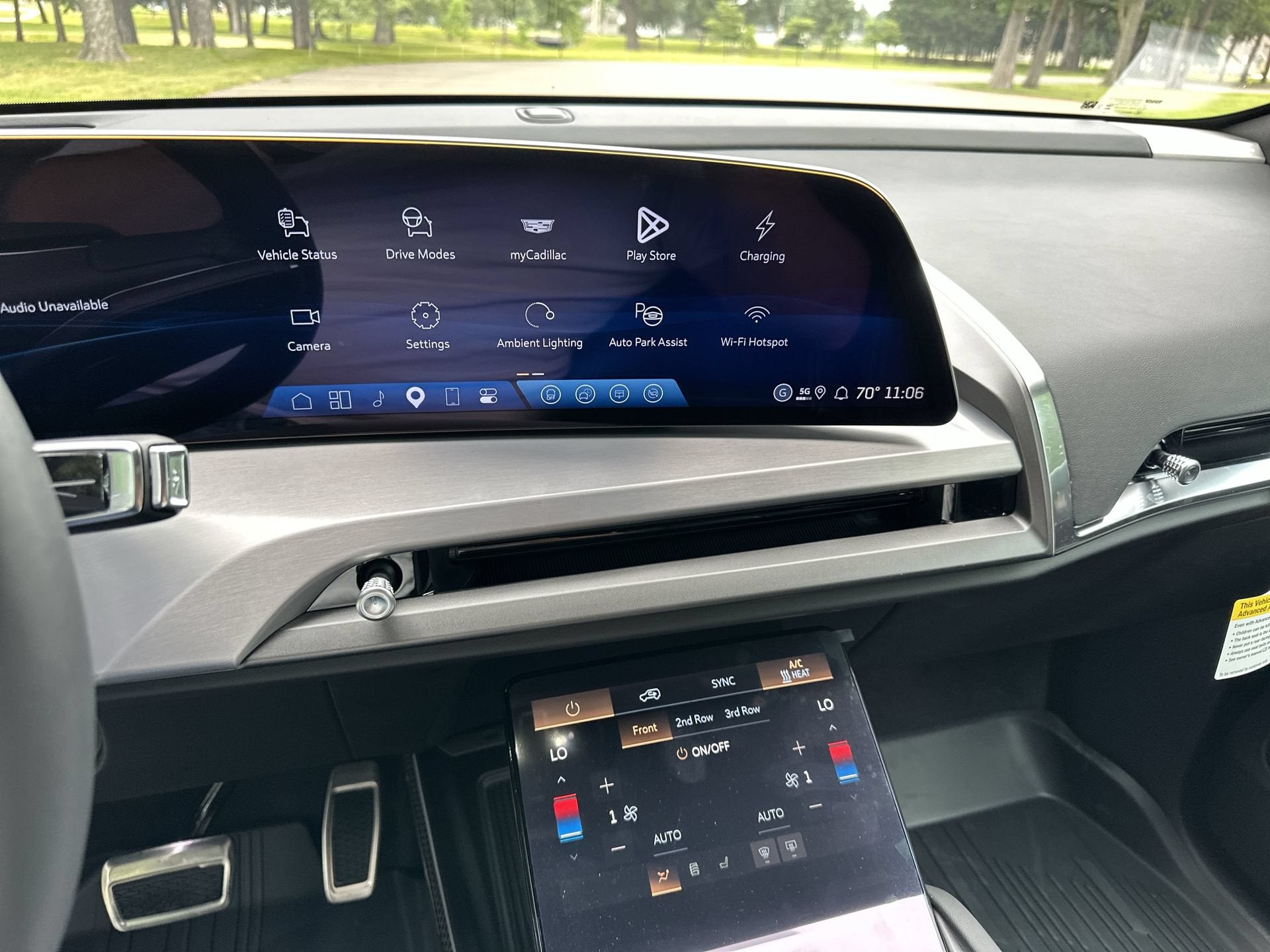 2027 Cadillac VISTIQ Luxury