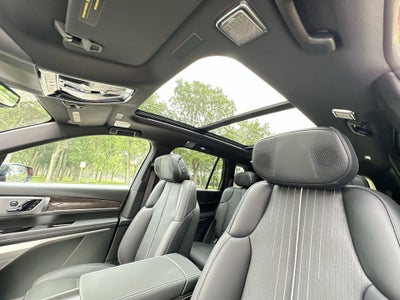 2027 Cadillac VISTIQ Luxury