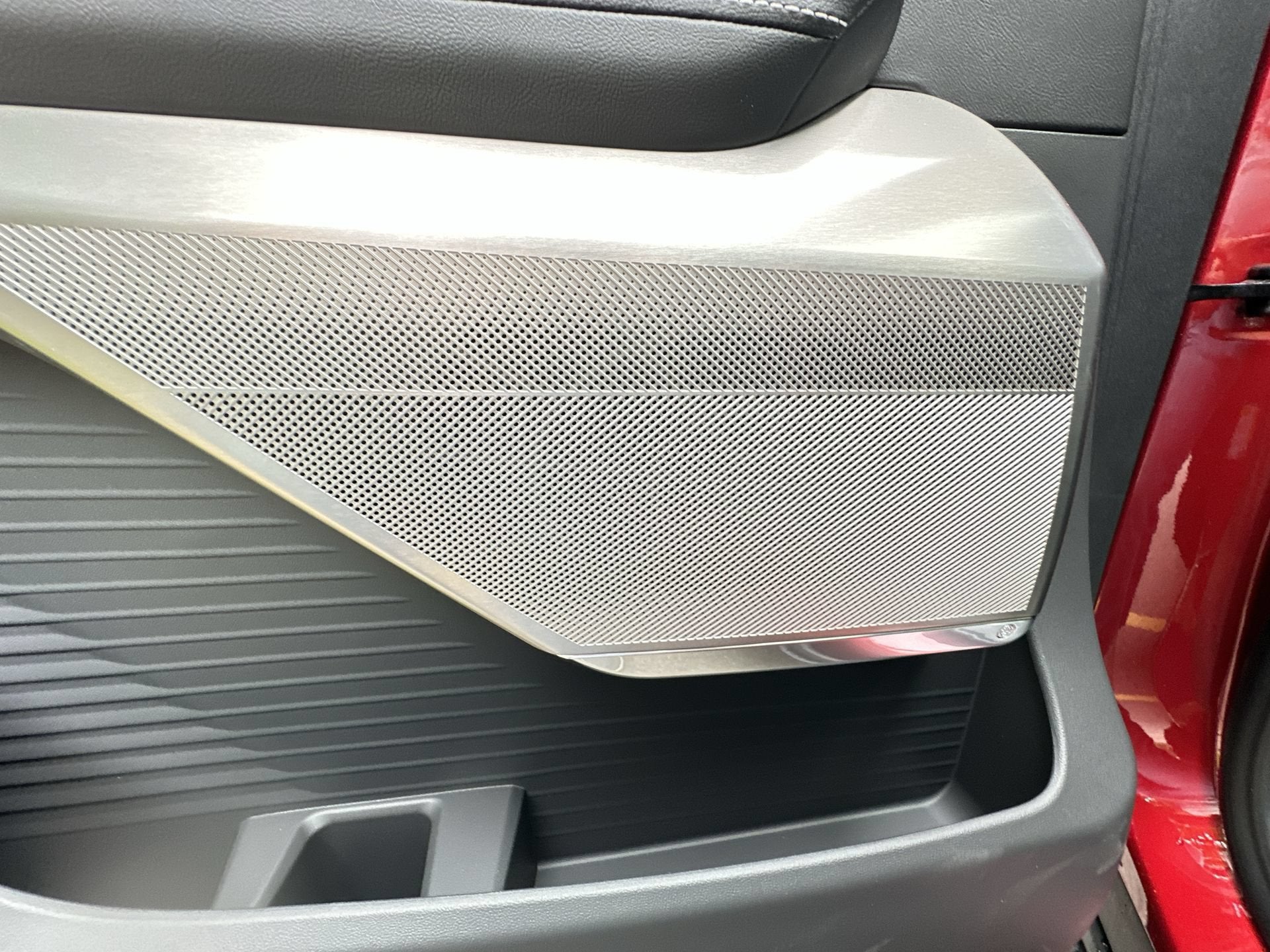 2027 Cadillac VISTIQ Luxury