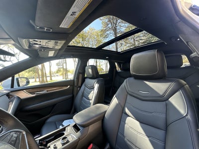 2024 Cadillac XT5 Sport