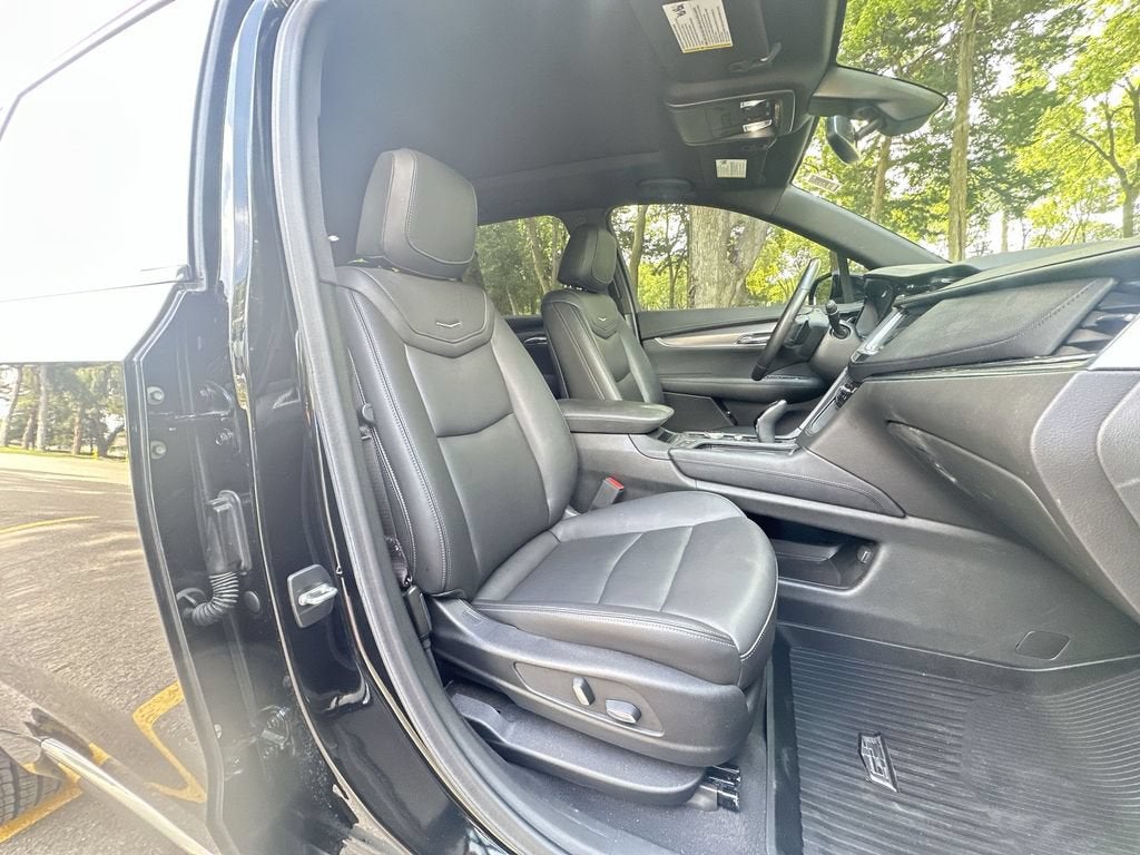 2024 Cadillac XT6 Luxury