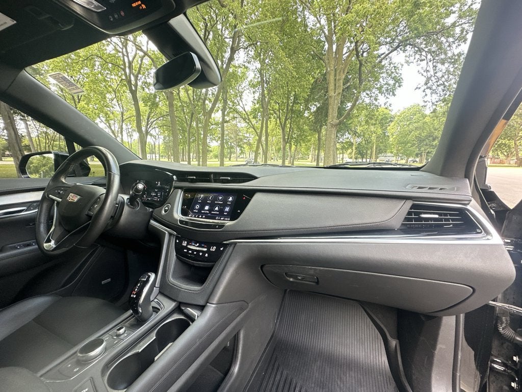 2024 Cadillac XT6 Luxury