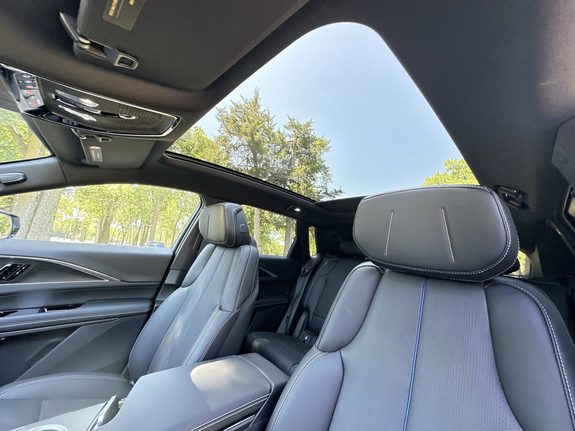2026 Cadillac LYRIQ Sport