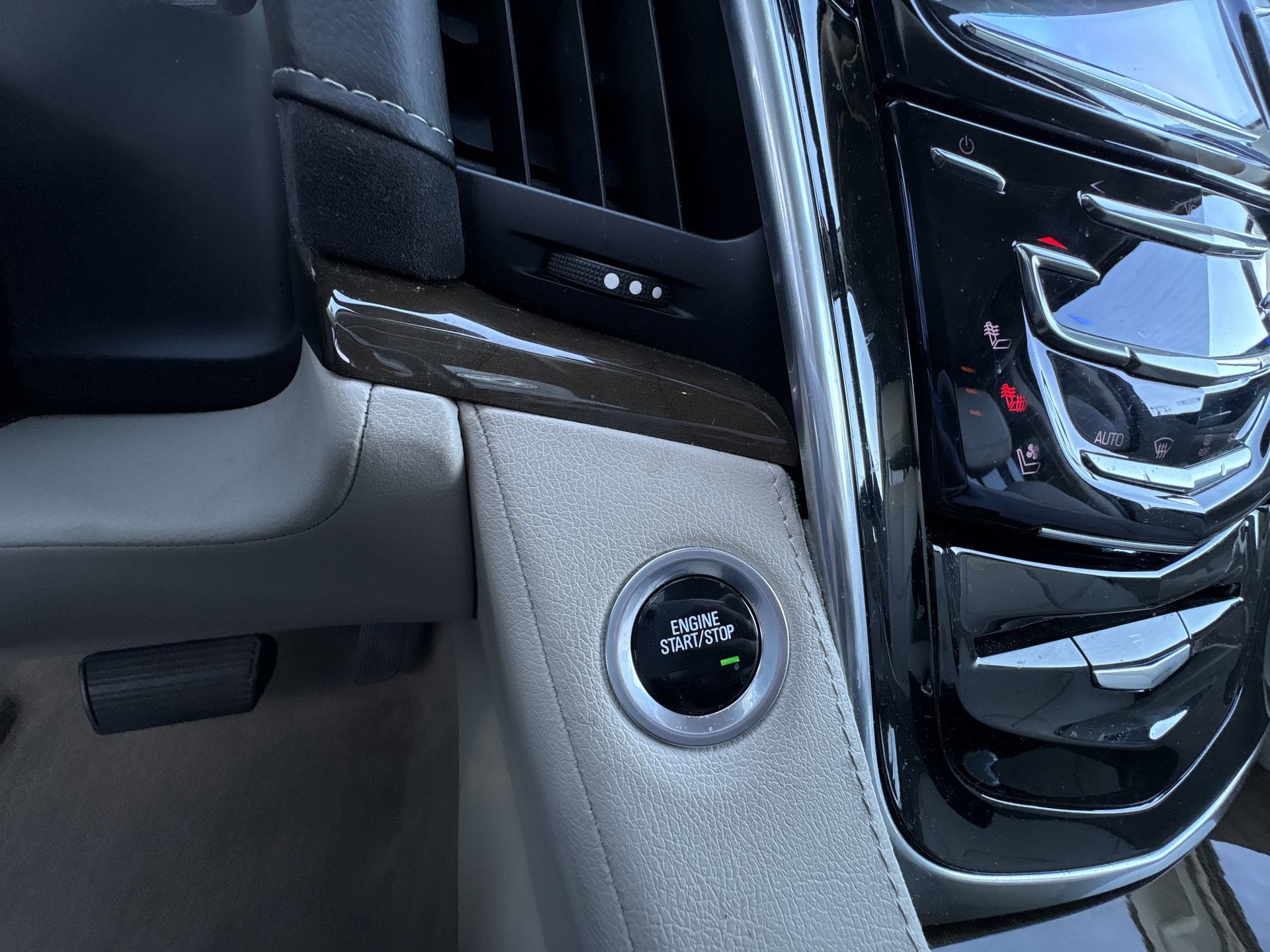 2020 Cadillac Escalade Premium Luxury