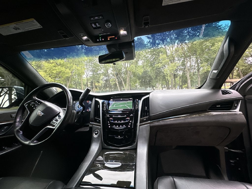 2019 Cadillac Escalade Platinum