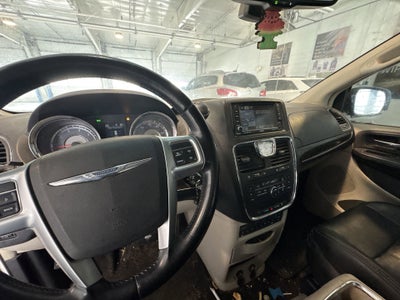 2011 Chrysler Town & Country Touring-L