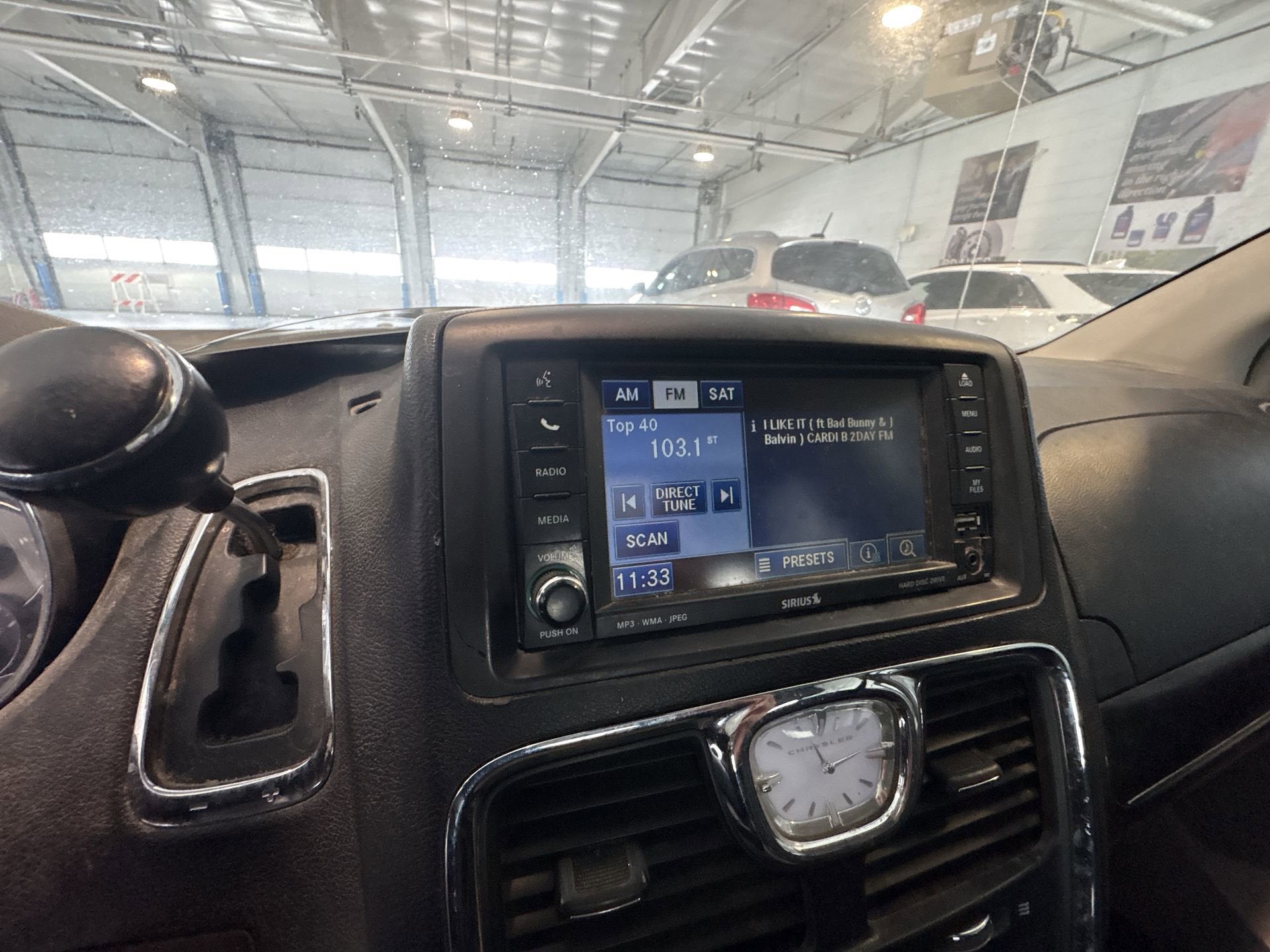 2011 Chrysler Town & Country Touring-L