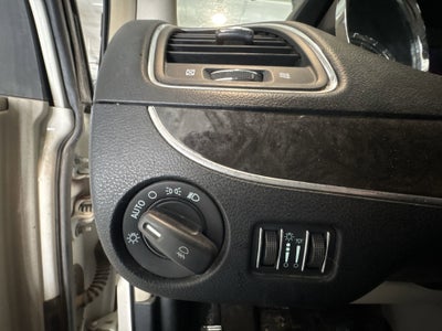 2011 Chrysler Town & Country Touring-L