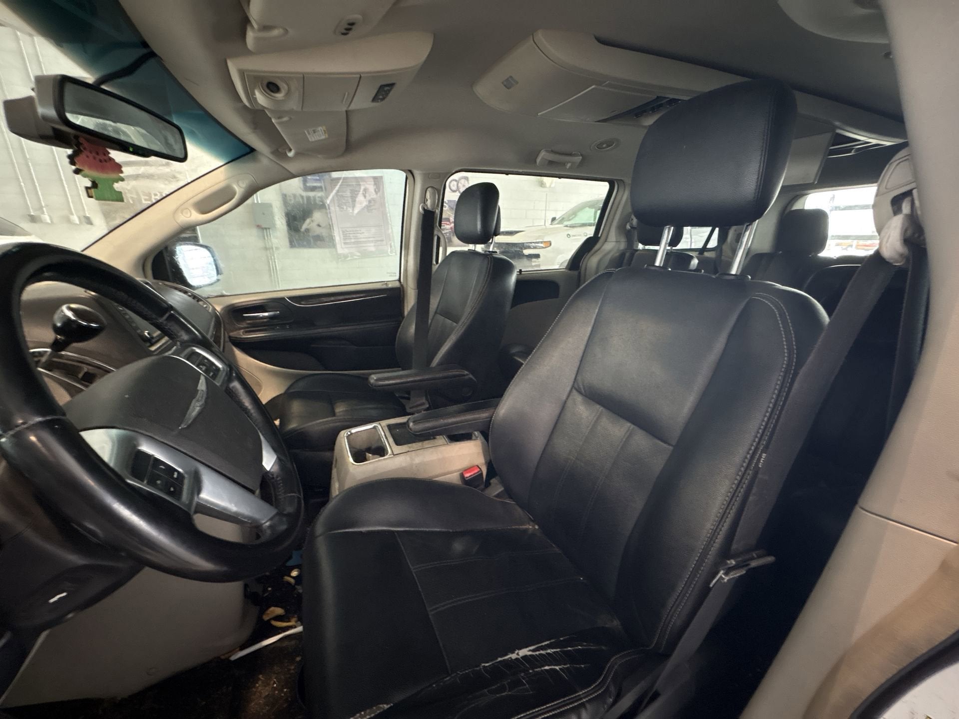 2011 Chrysler Town & Country Touring-L