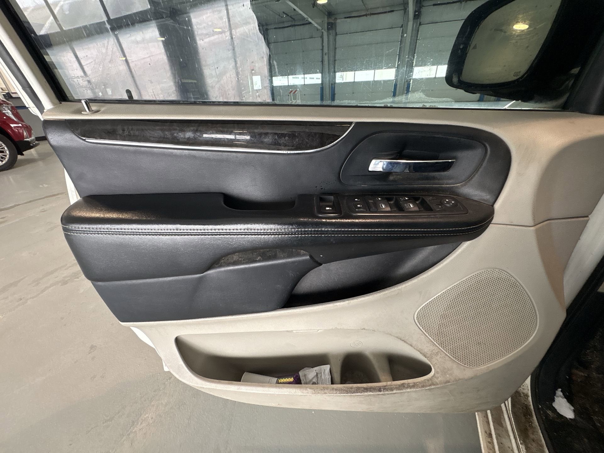 2011 Chrysler Town & Country Touring-L