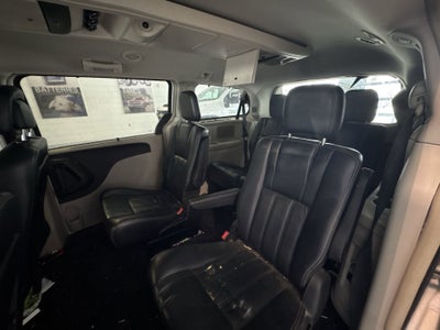 2011 Chrysler Town & Country Touring-L