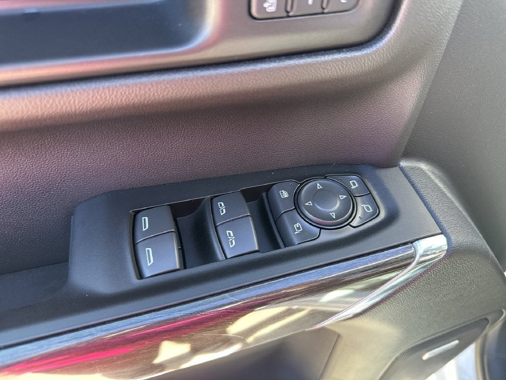 2019 Chevrolet Silverado 1500 LTZ - Photo 24