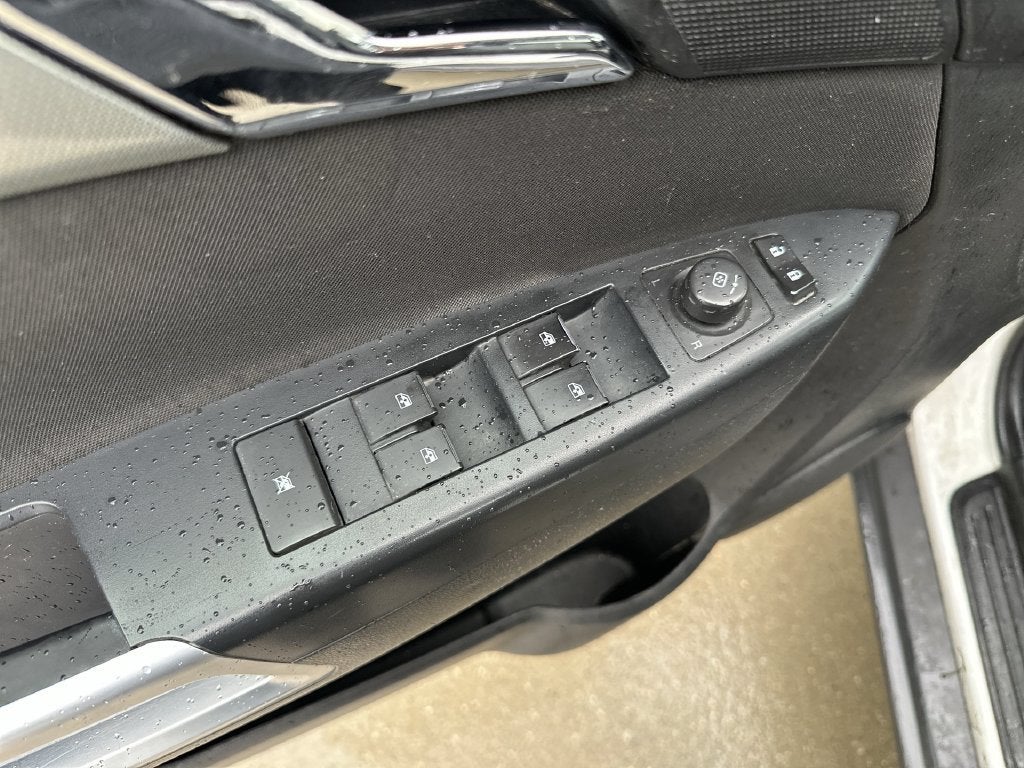 2012 Chevrolet Captiva LS w/2LS