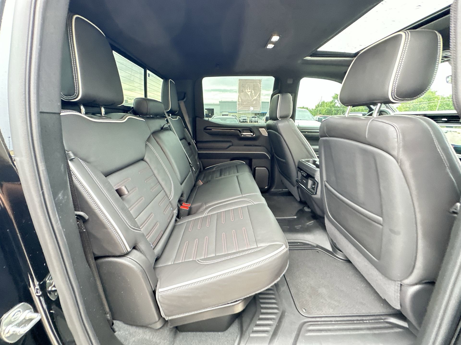 2025 GMC Sierra 1500 AT4X