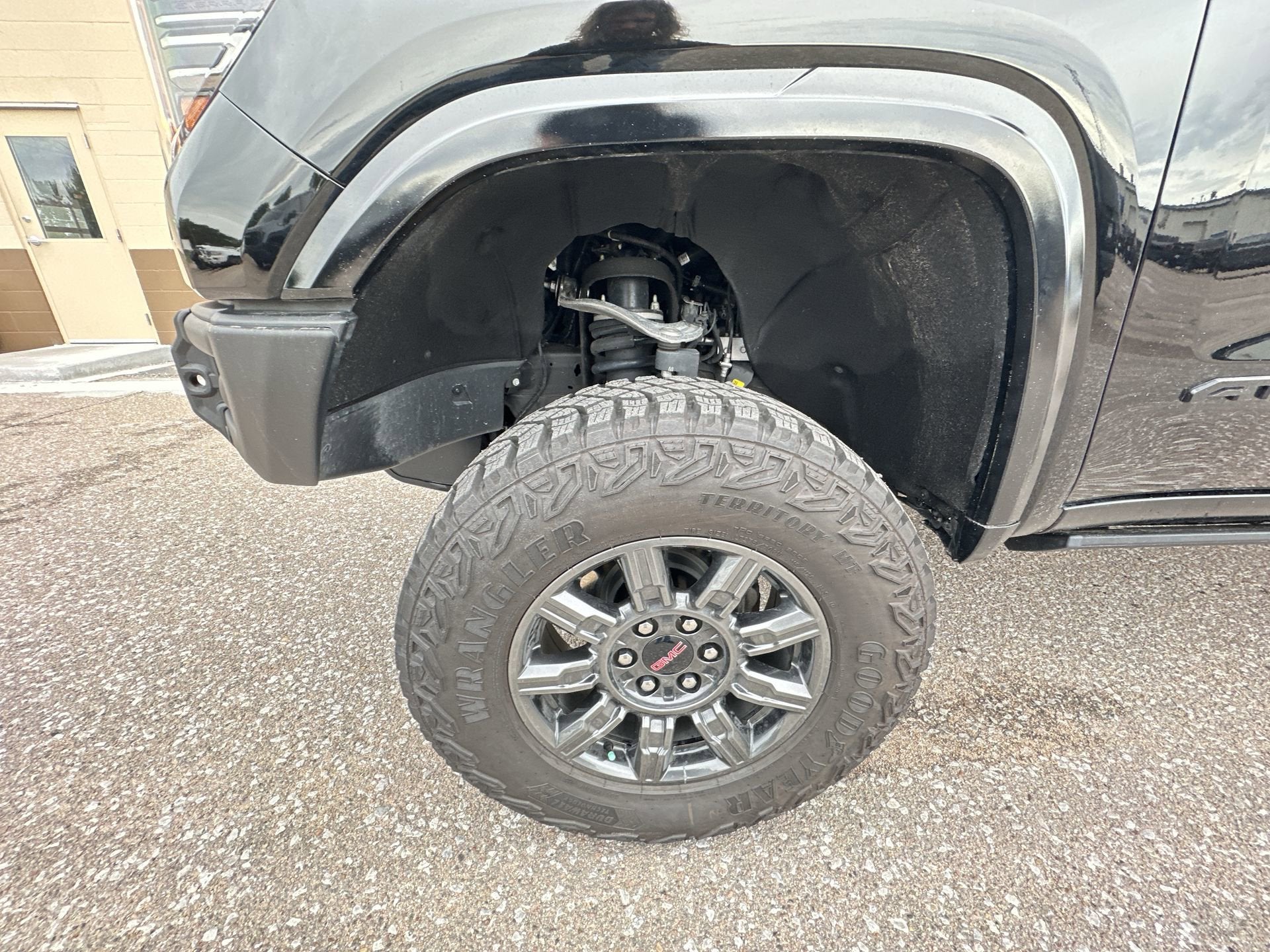 2025 GMC Sierra 1500 AT4X