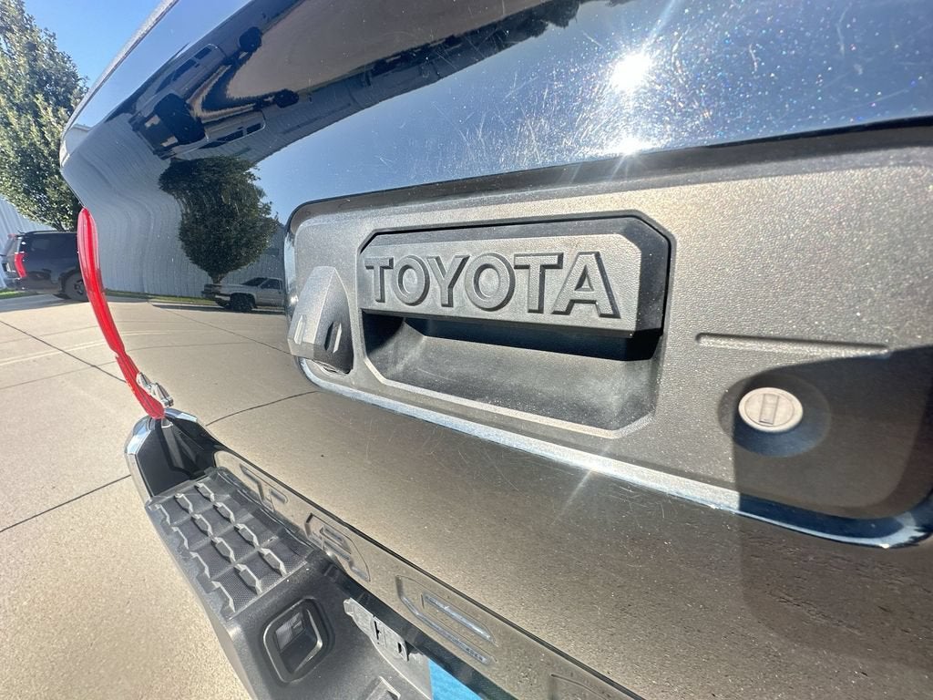 2020 Toyota Tacoma SR5 V6
