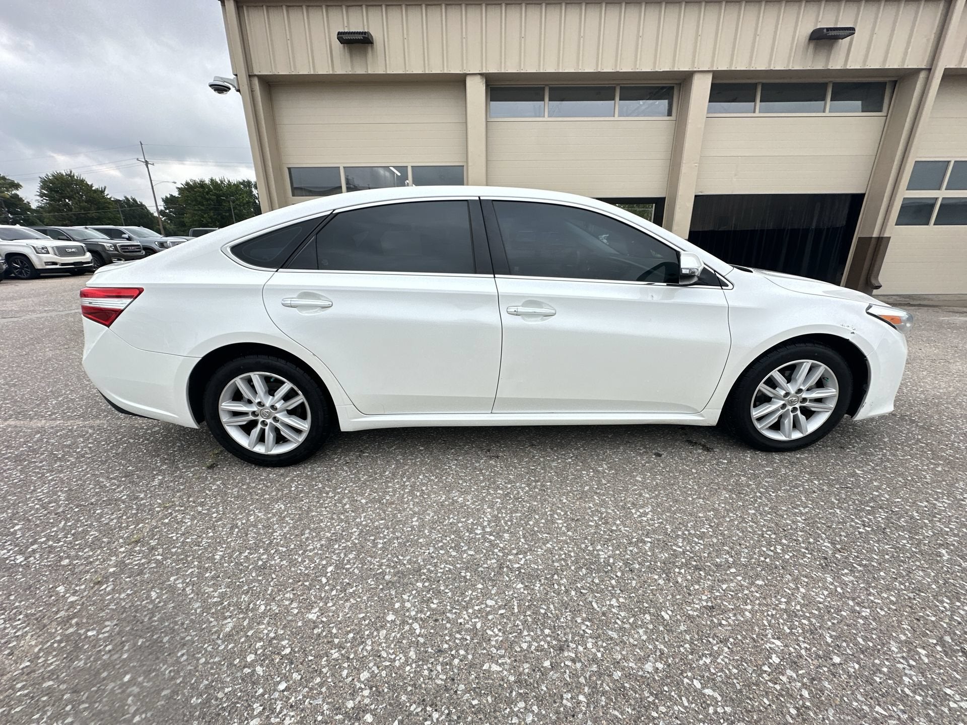 2014 Toyota Avalon XLE