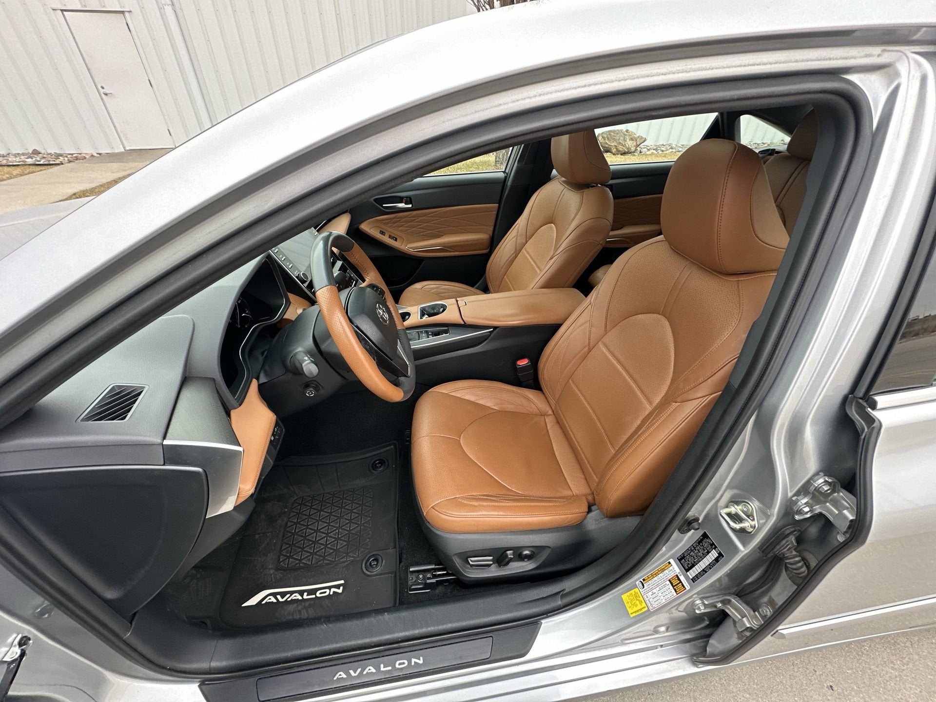 2020 Toyota Avalon Hybrid Limited