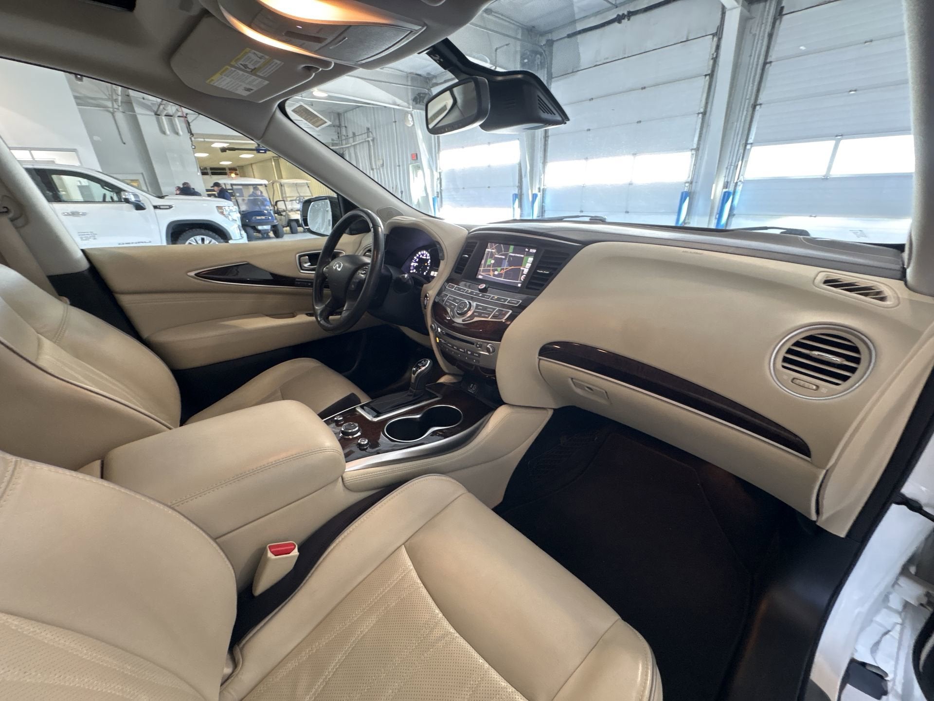 2019 INFINITI QX60 LUXE