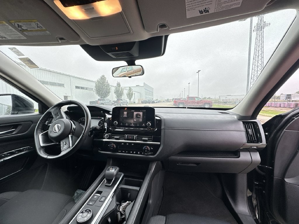 2022 Nissan Pathfinder SV 4WD