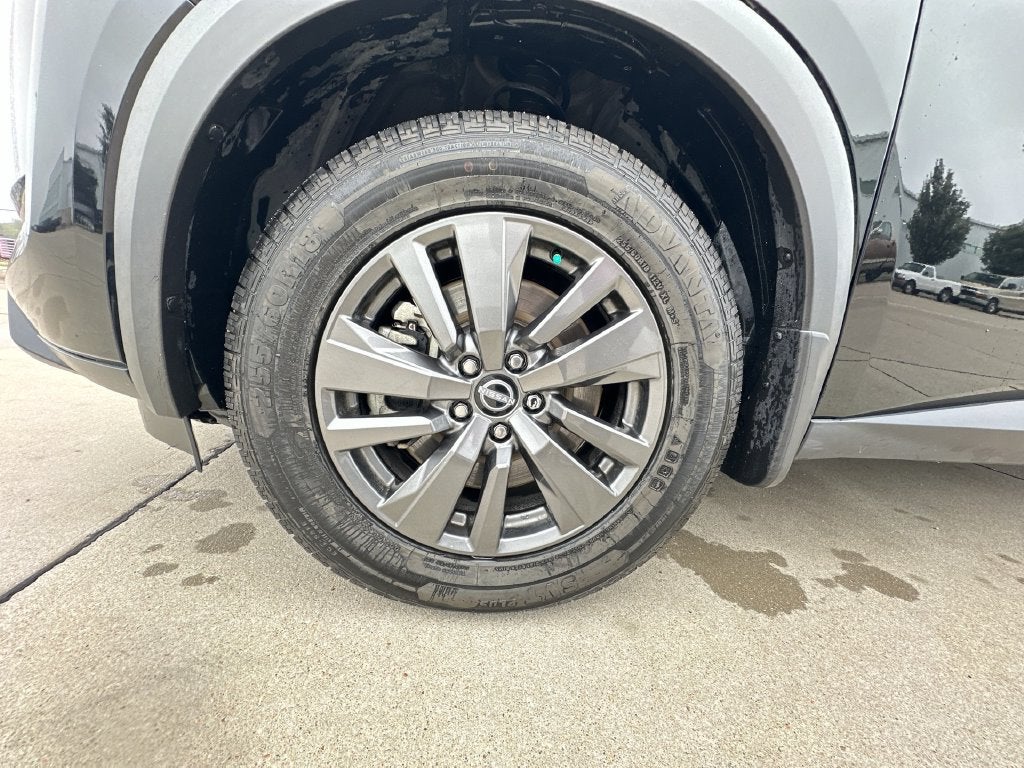 2022 Nissan Pathfinder SV 4WD