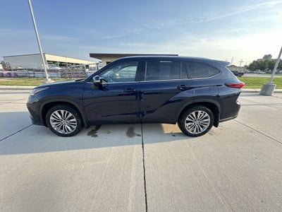 2021 Toyota Highlander Platinum