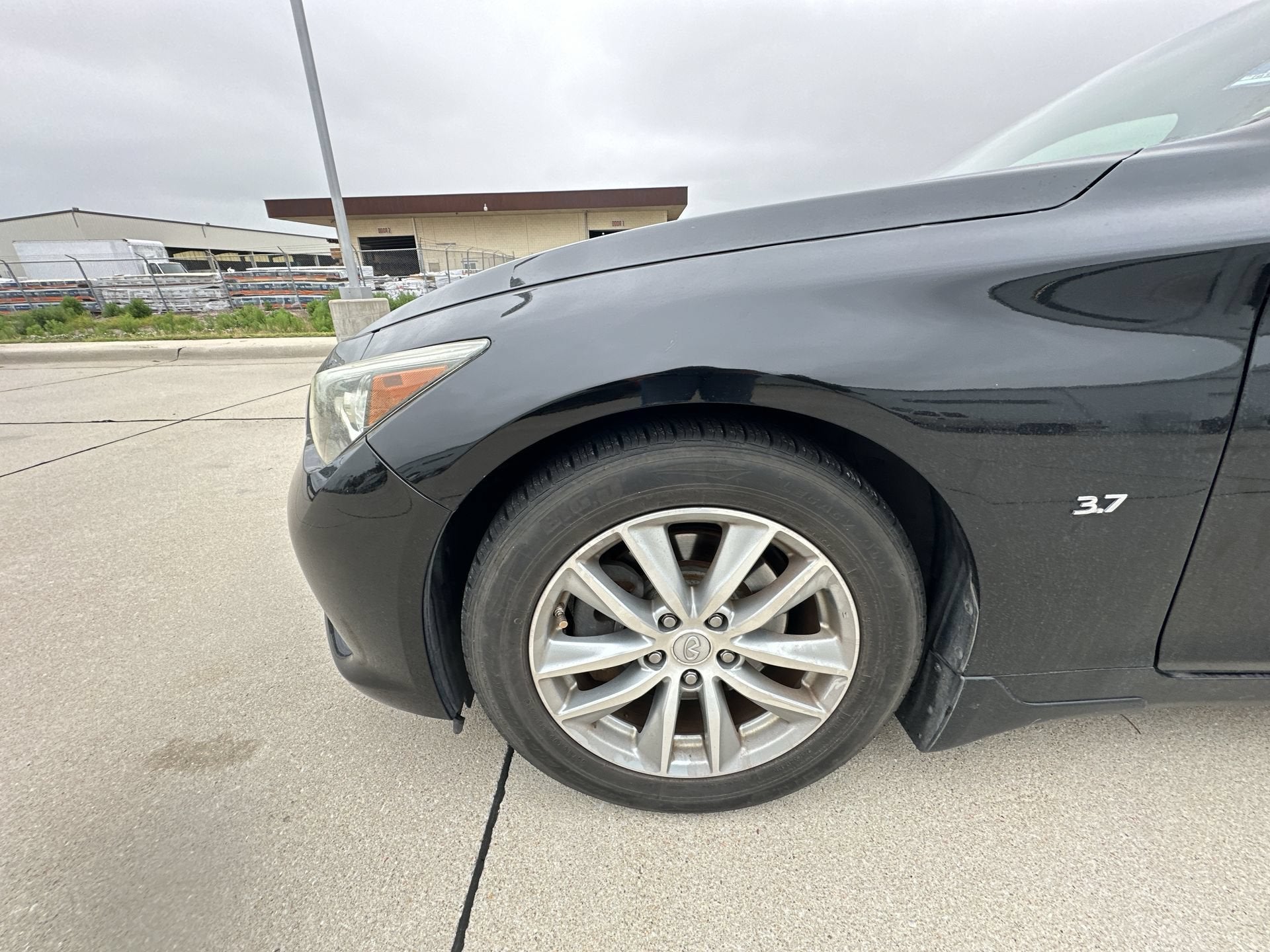 2015 INFINITI Q50 Premium