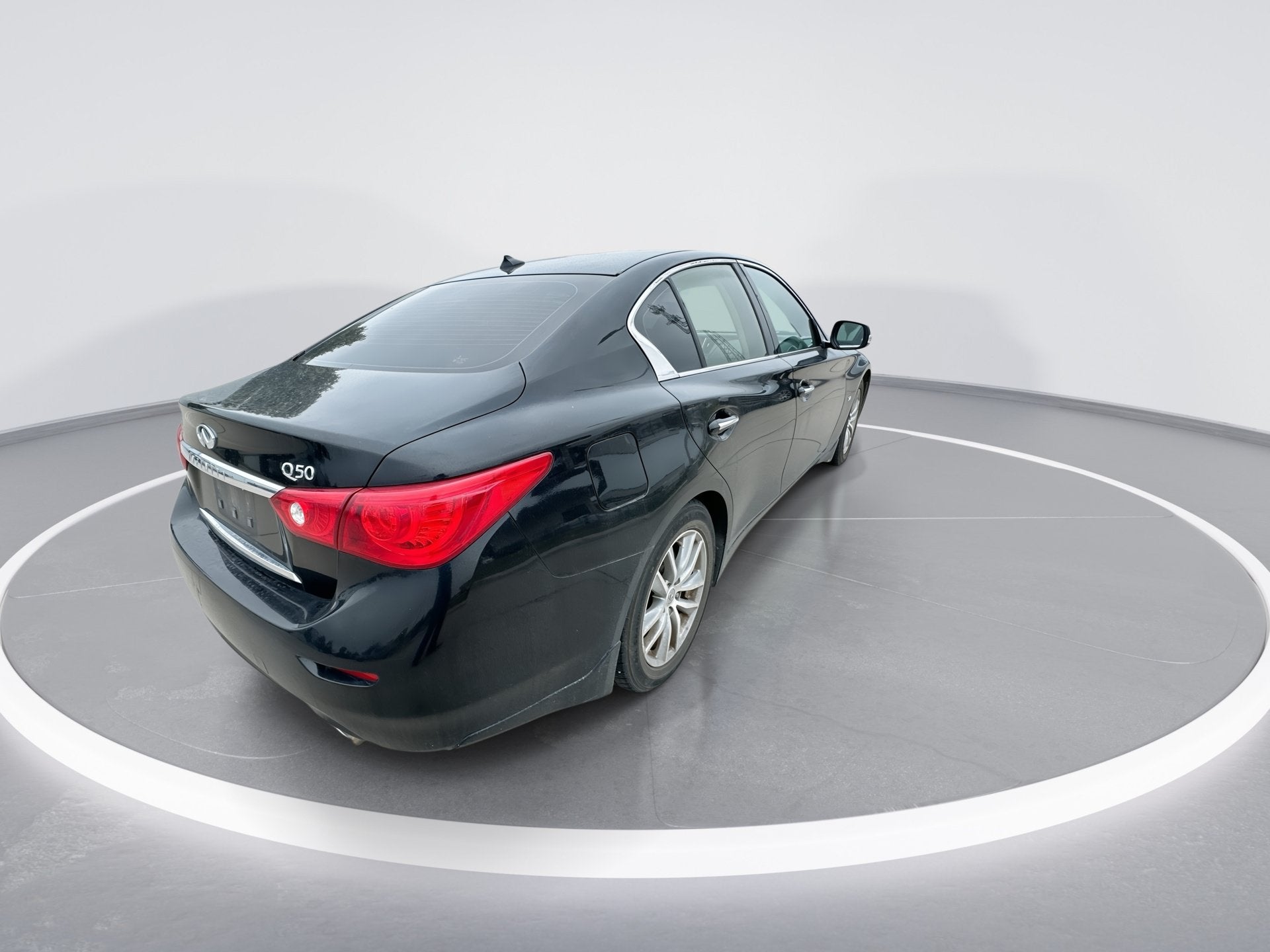 2015 INFINITI Q50 Premium